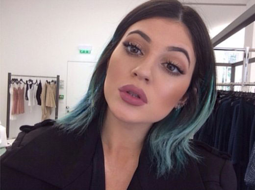 kylie makeup injections jenners directions cambia capilar inspiradora dunklen haaren liner dye taler plastikkirurgi stayglam injektionen lippen thehollywoodgossip silvia whirl