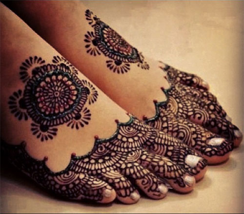 Lace and Mandala Foot Henna 