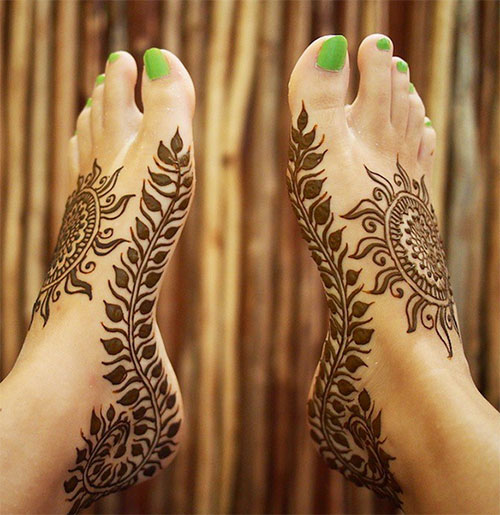 Botanical Henna Design