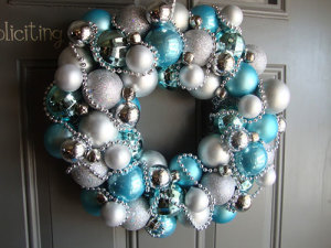 30 Wonderful DIY Christmas Wreaths | StayGlam