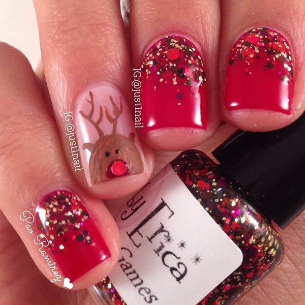 Reindeer Accent Nail