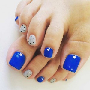 31 Easy Pedicure Designs for Spring - StayGlam - StayGlam