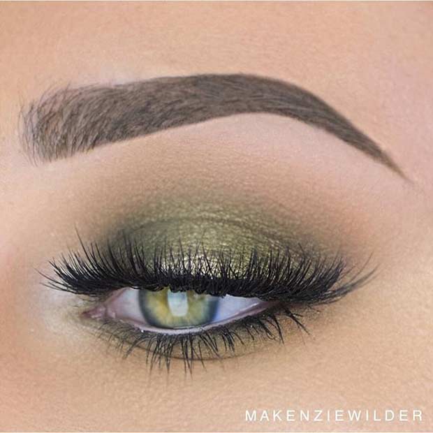 Dark Green Smokey Eye Makeup Look
