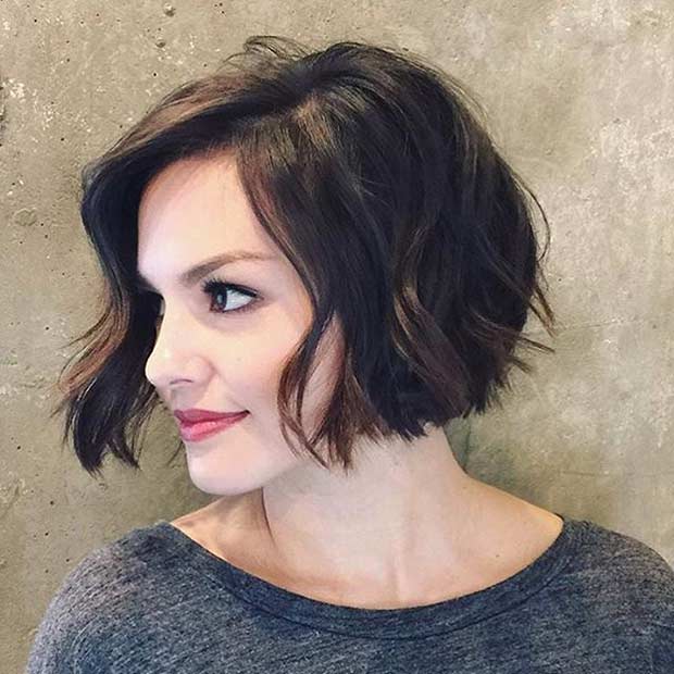 Soraverly Wavy Short Bob 