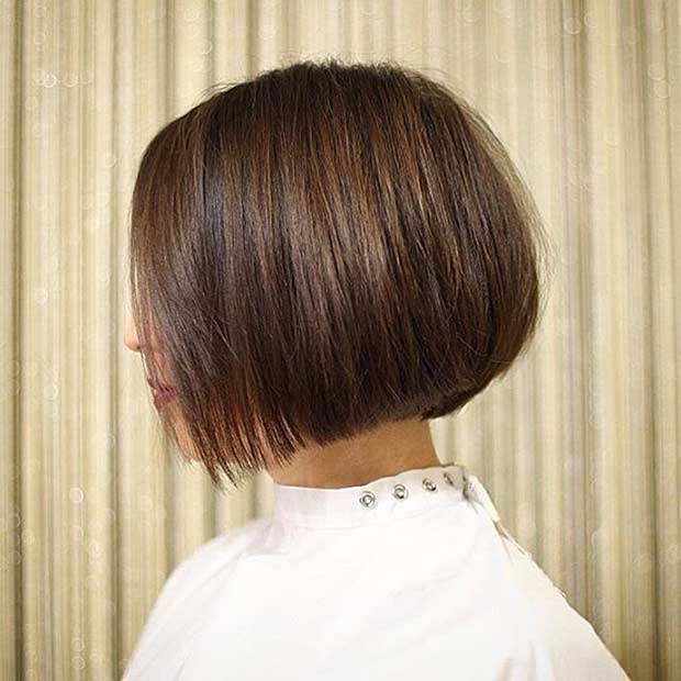 Short Voluminous Bob Haircut for Brunettes