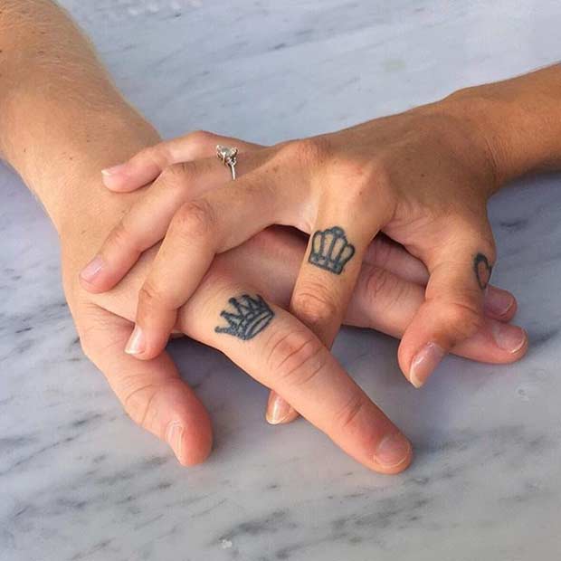King and Queen Finger Tattoos for Couples