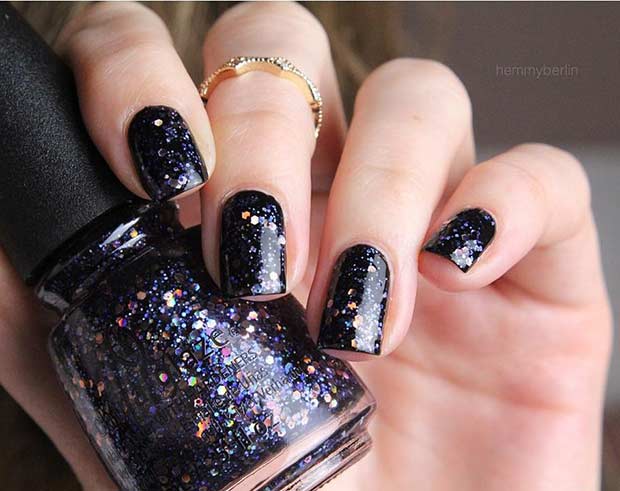 Black Glitter Nail Design