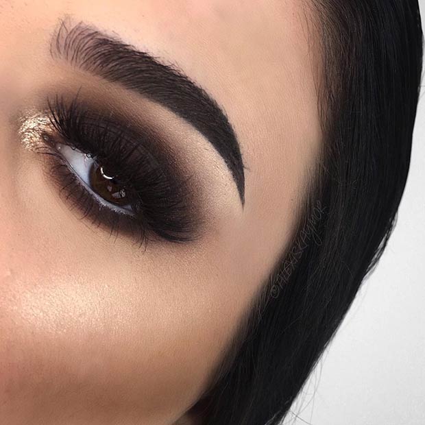 Dramatic Black Smokey Eye Christmas Makeup