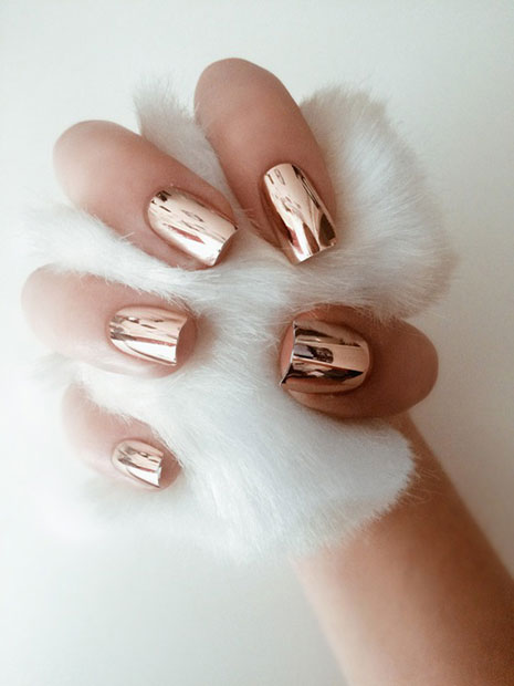 Simple Gold Metallic Chrome Nail Design