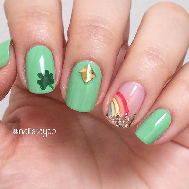 Cute Gold and Rainbow Nails for St Patrick's Day