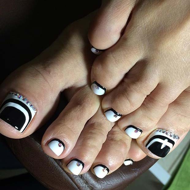 25 Eye-Catching Pedicure Ideas for Spring - StayGlam