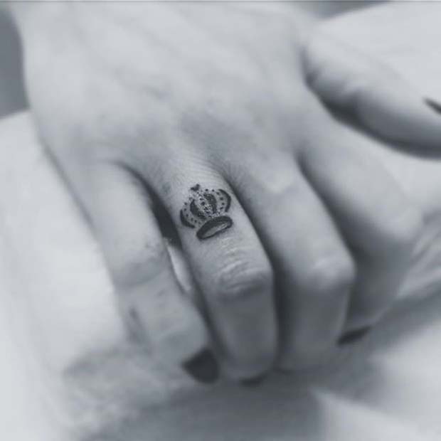 Small Crown Ink on Finger for Crown Tattoo Idea for Women