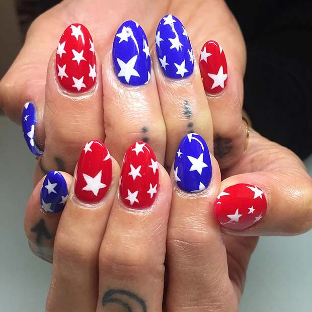 Bold Star Design for 4th of July Nail Idea