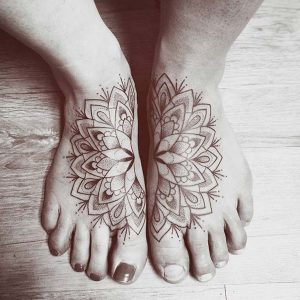 10 Niedliche und Kreative Schwester Tattoos 
