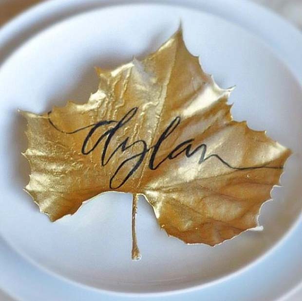Creative Leaf Reception Place Cards for Fall Wedding Idea