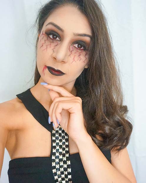 Vampire Halloween Makeup for Easy, Last-Minute Halloween Makeup Looks