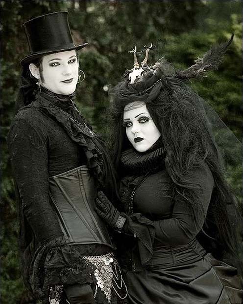 Gothic Couple for Scary Halloween Costume Ideas for Couples