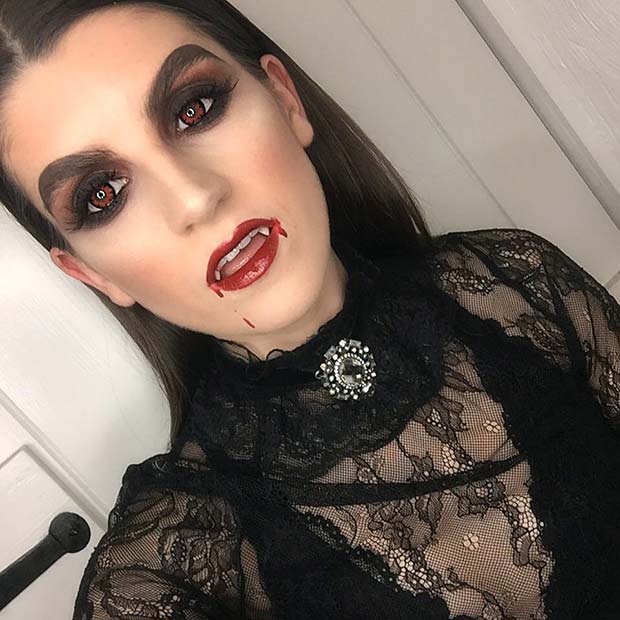23 Vampire Makeup Ideas for Halloween 2020 - StayGlam  Cute halloween  makeup, Halloween makeup clown, Cool halloween makeup