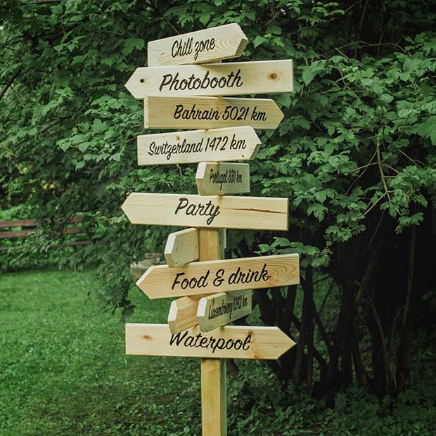 Outdoor Wedding Sign Post for Rustic Wedding Ideas