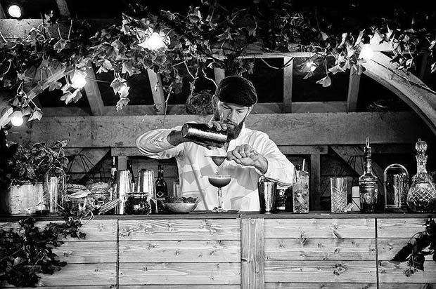 Rustic Bar Idea for Rustic Wedding Ideas
