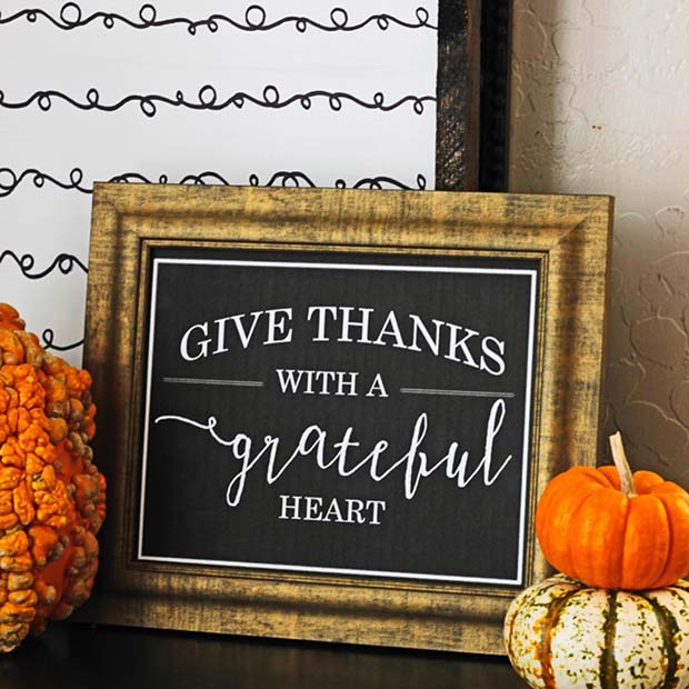 Give Thanks Decoration for Simple and Creative Thanksgiving Decorations