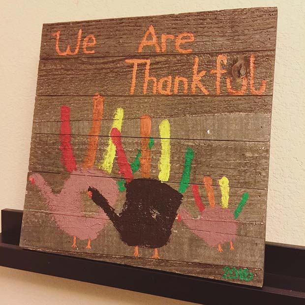 Hand Print Art for Thanksgiving Crafts