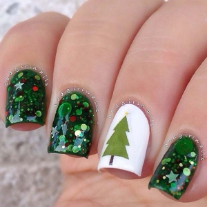 29 Festive Christmas Nail Art Ideas - Page 2 of 2 - StayGlam
