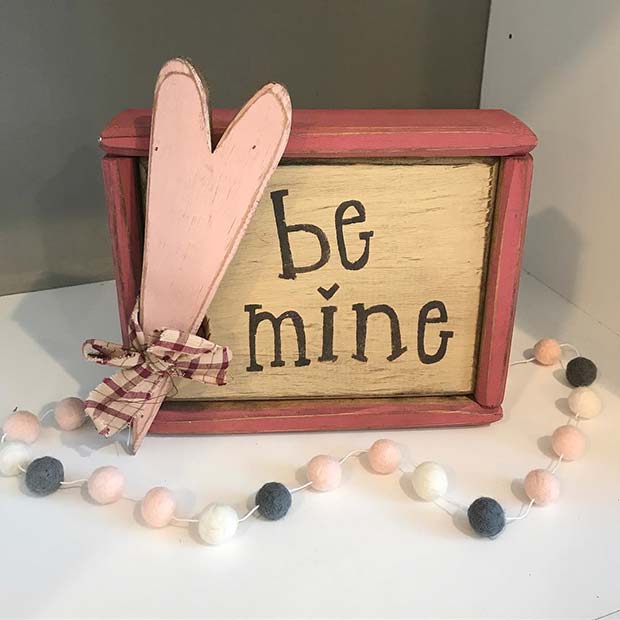 Valentine Be Mine Decor