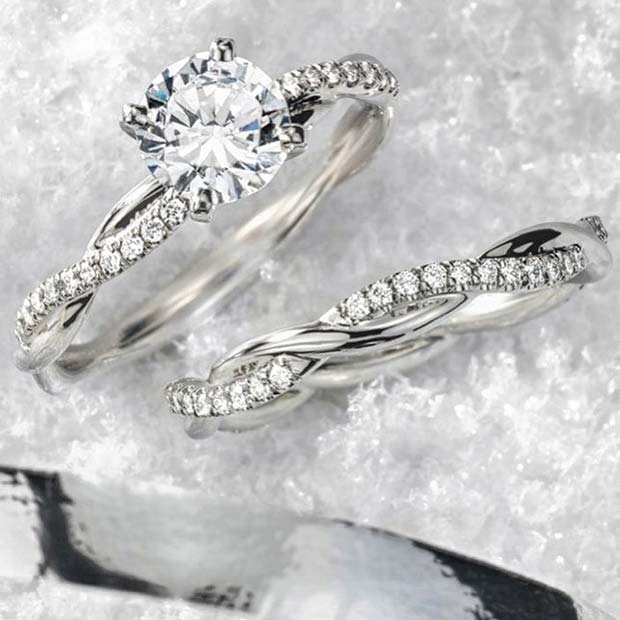 Twisted Engagement Ring with Rhinestones 