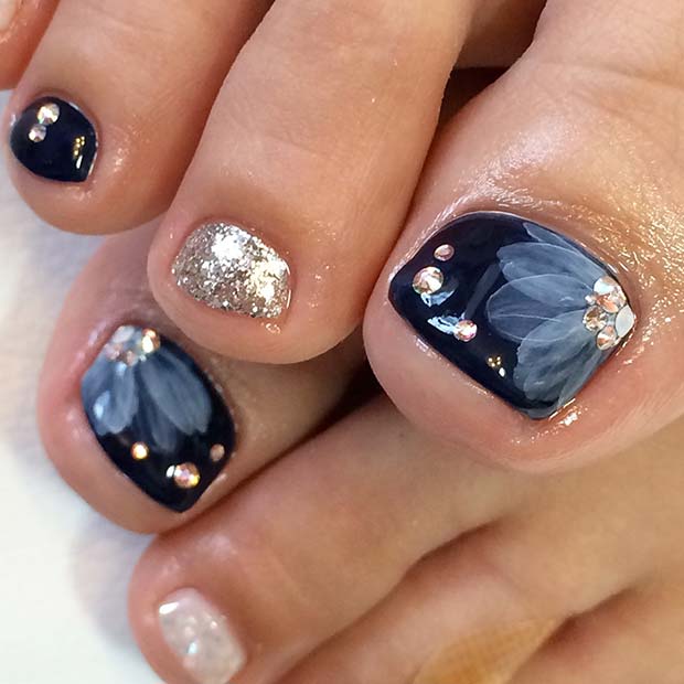 21 Elegant Toe Nail Designs for Spring and Summer | StayGlam