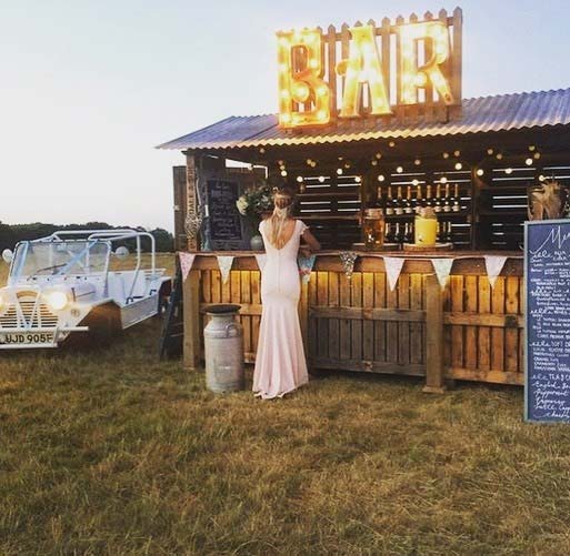 Outdoor Wedding Bar Idea