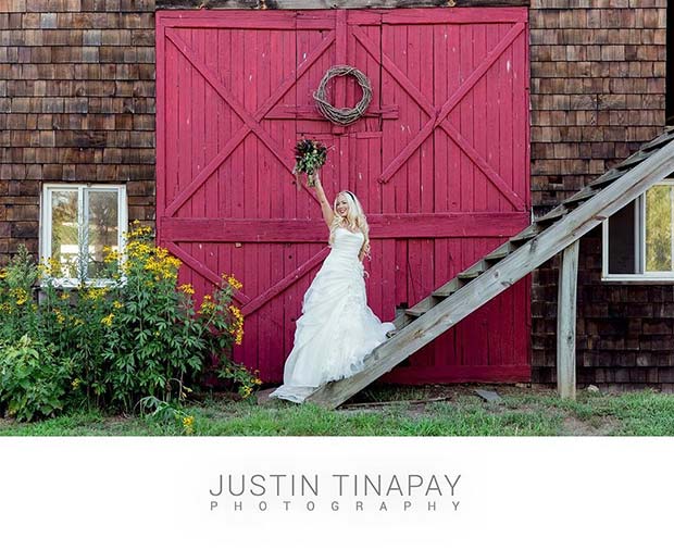 Rustic Barn Idea for an Outdoor Wedding 