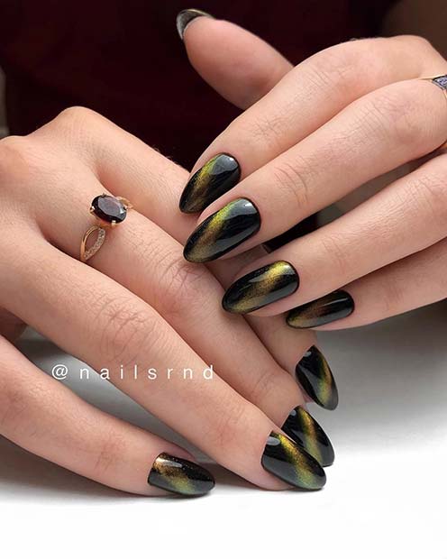 21 Beautiful Black And Gold Nail Designs Stayglam