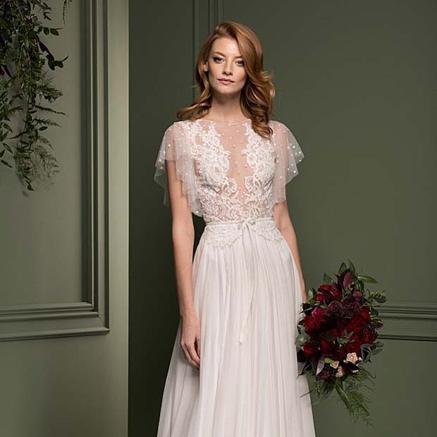 Robe de mariée vintage avec un haut transparent