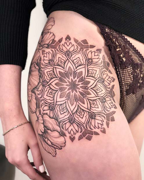 23 Trendy Hip Tattoos That Are Actually Badass - StayGlam