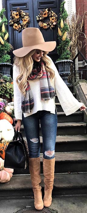 Cute Fall Outfit Idea with Plaid Scarf