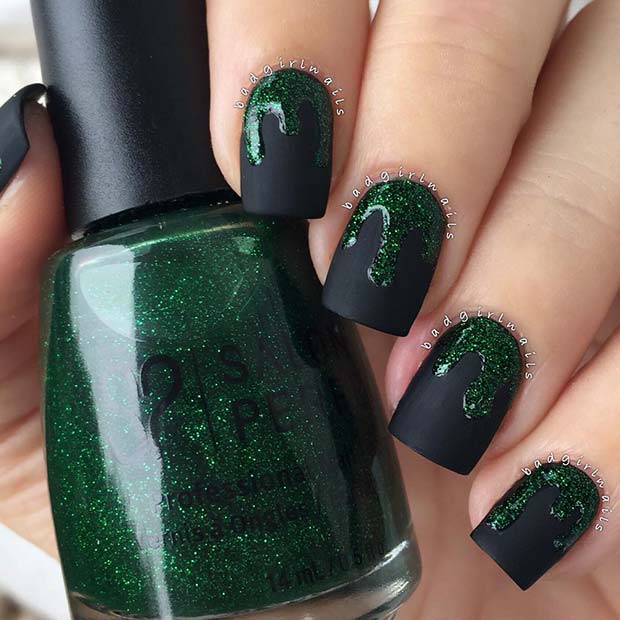 Green Glitter Drip Nails for Halloween 