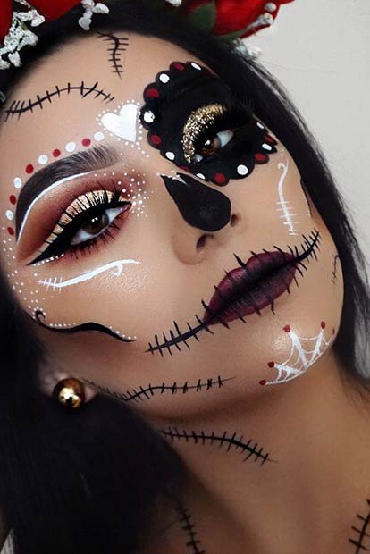 Pretty Sugar Skull Halloween Makeup Idea