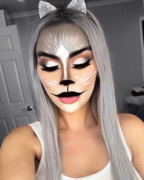 Stylish Silver Cat Makeup Idea