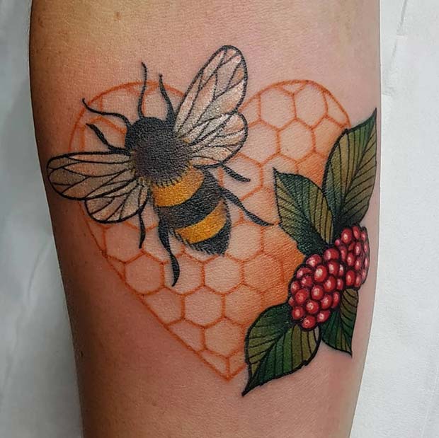 21 Honey Bee Tattoo Ideas For Women - Styleoholic