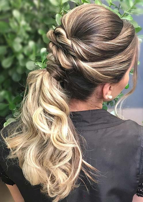 Stylish Twisted Ponytail Hairstyle 