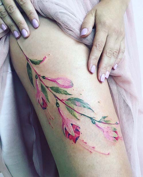Stunning Floral Thigh Tattoo Idea