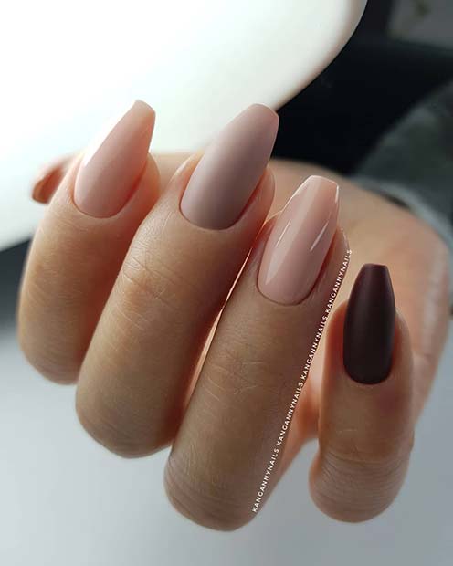 Simple Neutral Coffin Nails