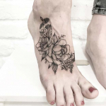 45 Awesome Foot Tattoos for Women - StayGlam