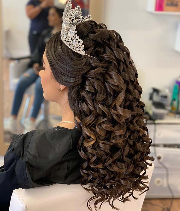 21 Best Quinceanera Hairstyles For Your Big Day Stayglam