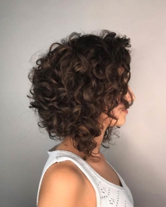 23 Curly Bob Hairstyles That Are Trending Right Now - StayGlam - StayGlam