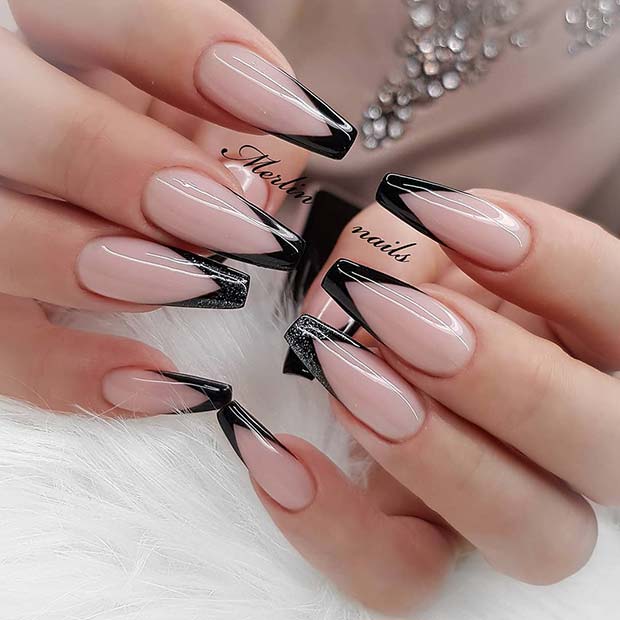 Nude Nails with Black Tips