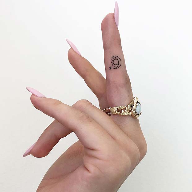 50 Beautiful Finger Tattoo for Women  For Creative Juice  Tattoos Tiny  finger tattoos Finger tattoos