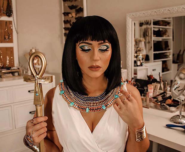 Cleopatra Makeup and Costume Idea