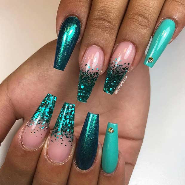 Dark Green Ombre Glitter Nails